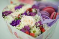 Лот: 6924239. Фото: 6. FlowerBox с макарунами (гвоздика...