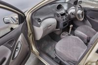 Лот: 23451466. Фото: 12. Toyota Platz 2001