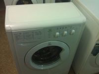 Лот: 3316332. Фото: 3. Стиральная машина Indesit WIUL... Бытовая техника