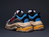 Лот: 17093932. Фото: 6. Кроссовки Balenciaga Triple S...