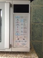 Лот: 7724899. Фото: 3. Микроволновка Samsung CE1160R. Бытовая техника