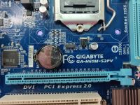 Лот: 23518260. Фото: 2. Мат. плата Gigabyte GA-H61M-S2PV... Комплектующие
