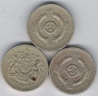 Лот: 7281653. Фото: 2. набор 3 монеты -- ( 1 фунт стерлингов... Монеты
