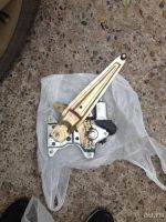 Лот: 8099024. Фото: 2. Стеклоподъемник Toyota Platz передний... Автозапчасти