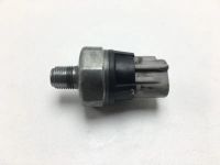 Лот: 20375699. Фото: 2. Датчик давления масла Toyota Corolla... Автозапчасти