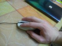 Лот: 10899493. Фото: 4. Мышь белая оптическая Genius уменьшенная... Красноярск