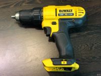Лот: 13205499. Фото: 3. Шуруповёрт DeWALT DCD771. Строительство и ремонт