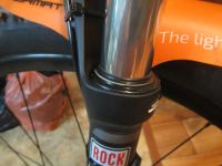 Лот: 7871997. Фото: 3. Воздушная вилка RockShox XC32... Спортивные товары