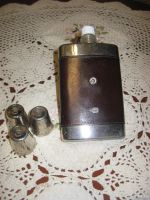 Лот: 15217043. Фото: 9. Винтажная фляжка в чехле с тремя...
