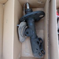 Лот: 20740852. Фото: 2. Передние стойки Toyota Corolla... Автозапчасти