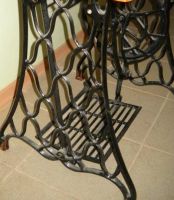 Лот: 4241303. Фото: 3. Станина столик основание чугун. Домашний быт