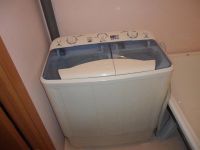 Лот: 3933340. Фото: 2. Стиральная машинка SKIFF полуавтомат... Крупная бытовая техника