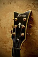 Лот: 149725. Фото: 2. Schecter Tempest Custom(BLK). Музыкальные инструменты