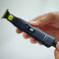 Лот: 21765613. Фото: 2. Триммер Philips Norelco OneBlade... Красота и здоровье