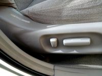 Лот: 9438271. Фото: 17. Toyota Camry, V-2400, АКПП, серебристая...