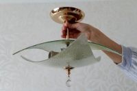 Лот: 11154577. Фото: 4. Люстра 3х-лампочковая, симпатичная... Красноярск