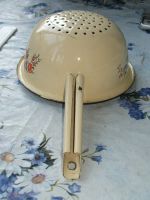 Лот: 20669011. Фото: 6. Дуршлаг бежевый эмалированный...