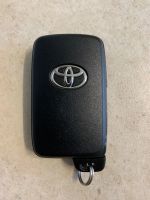 Лот: 20980151. Фото: 2. Оригинальный смарт-ключ Toyota. Автозапчасти