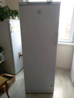 Лот: 12195332. Фото: 2. Холодильник Indesit SD167. Крупная бытовая техника