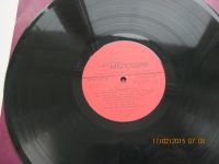 Лот: 5109496. Фото: 3. Виниловая пластинка QUEEN , Greatest... Красноярск