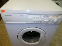 Лот: 4545664. Фото: 3. Стиральная машина Electrolux EW1044S... Бытовая техника
