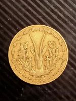 Лот: 19549469. Фото: 2. Монета Западной Африки 10 франков... Монеты