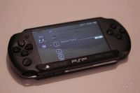 Лот: 2328483. Фото: 2. Игровая консоль Sony PSP E1008... Игровые приставки, консоли, видеоигры