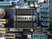 Лот: 4420091. Фото: 5. Отличная материнская плата GigaByte...