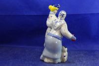 Лот: 21573238. Фото: 5. Фарфоровая статуэтка Кумушки две...