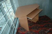 Лот: 1638149. Фото: 3. Угловой компьютерный стол. Мебель