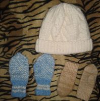 Лот: 18374051. Фото: 2. Зимние шапки варежки носки, частично... Одежда и аксессуары