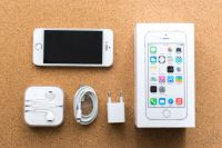 Лот: 5807685. Фото: 2. iphone 5s 16 gb gold айфон 5с... Смартфоны, связь, навигация