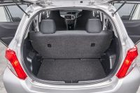 Лот: 23451469. Фото: 13. Toyota Vitz 2011