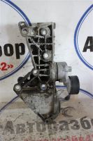 Лот: 21718253. Фото: 2. кронштейн генератора Renault Megane... Автозапчасти