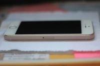 Лот: 6719721. Фото: 7. iPhone 5s gold 64gb