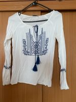 Лот: 17567072. Фото: 4. Белая блуза с узором и юбка карандаш. Красноярск
