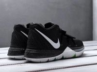 Лот: 13114994. Фото: 2. Кроссовки Nike Kyrie 5 (13073). Мужская обувь