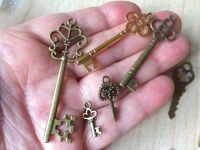 Лот: 10508991. Фото: 5. Ключики-подвески разные mix