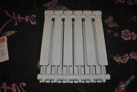 Лот: 2081892. Фото: 2. Радиатор секционный алюминиевый... Сантехника, водопровод