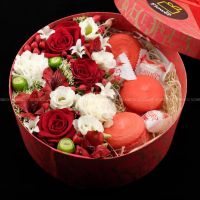 Лот: 7473904. Фото: 5. FlowerBox с макарунами (роза...