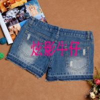 Лот: 1023821. Фото: 2. Новые шорты Cavalli. Женская одежда