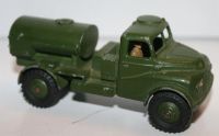 Лот: 3712269. Фото: 2. Металлическая модель Dinky Toys... Коллекционирование, моделизм