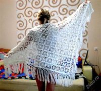 Лот: 1720916. Фото: 2. шаль ручной вязки. Женская одежда