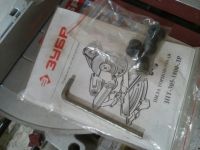 Лот: 11849209. Фото: 6. Торцовочная пила Зубр ЗПТ-305-1800-ЛР