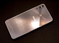 Лот: 15603589. Фото: 3. Asus ZenFone 5 ZE620KL, серебро. Красноярск