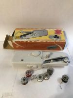 Лот: 19583328. Фото: 2. Мини швейная машинка. Мелкая бытовая техника