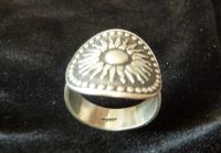 Лот: 6996516. Фото: 2. Серебряное кольцо эксклюзивной-ручной... Ювелирные изделия, бижутерия, часы