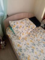 Лот: 25579563. Фото: 3. Кровать бу 90*200 с матрасом практически... Мебель
