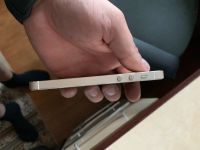 Лот: 18024150. Фото: 3. iPhone 5s gold 16gb идеал. Красноярск