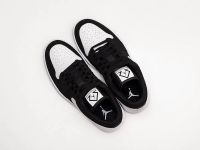 Лот: 20186969. Фото: 3. Кроссовки Nike Air Jordan 1 Low... Одежда, обувь, галантерея